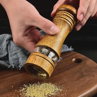 Деревянная ручная мельница для перца и специй