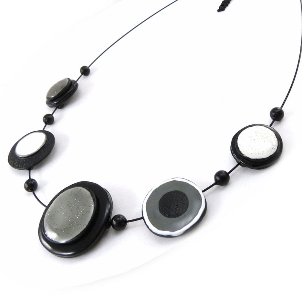 NOA [J2199] - Дизайнерское колье «Макаруны» черно-серо-белый
