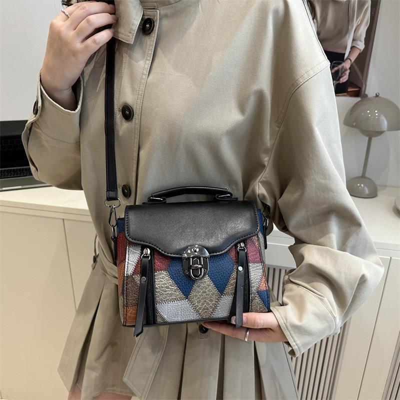 Street Style Womens Crossbody Bag With Pu Material And Inner Phone Pocket For Casual Wear