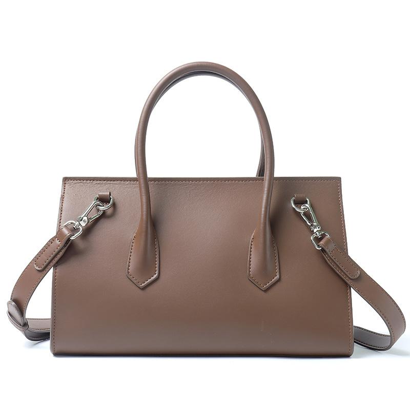 Fashion cowhide bag new light luxury large capacity retro shoulder messenger commuter leather handbag women