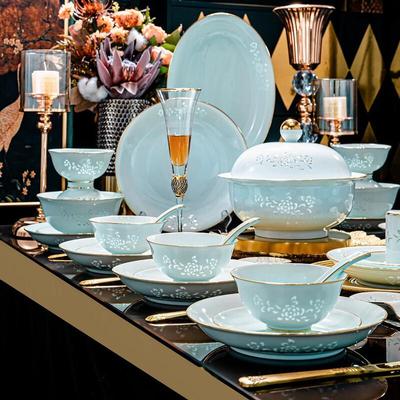 Фарфоровый столовый сервиз Jingdezhen с подглазурной росписью, 18 предметов
