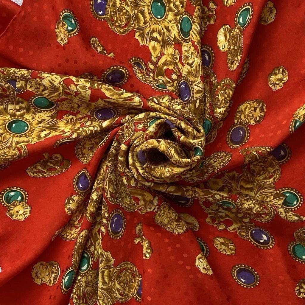 Б/у YVES SAINT LAURENT Ив Сен Лоран Шарф Шелковый Барокко Украшения Красный Золотой Тонкий Большой Винтажный