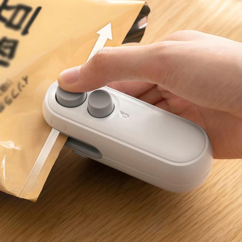 2 in 1 Mini Heat Bag Sealing Machine Moisture-Proof Food Sealer Clip Snack Bag Resealer  Candy