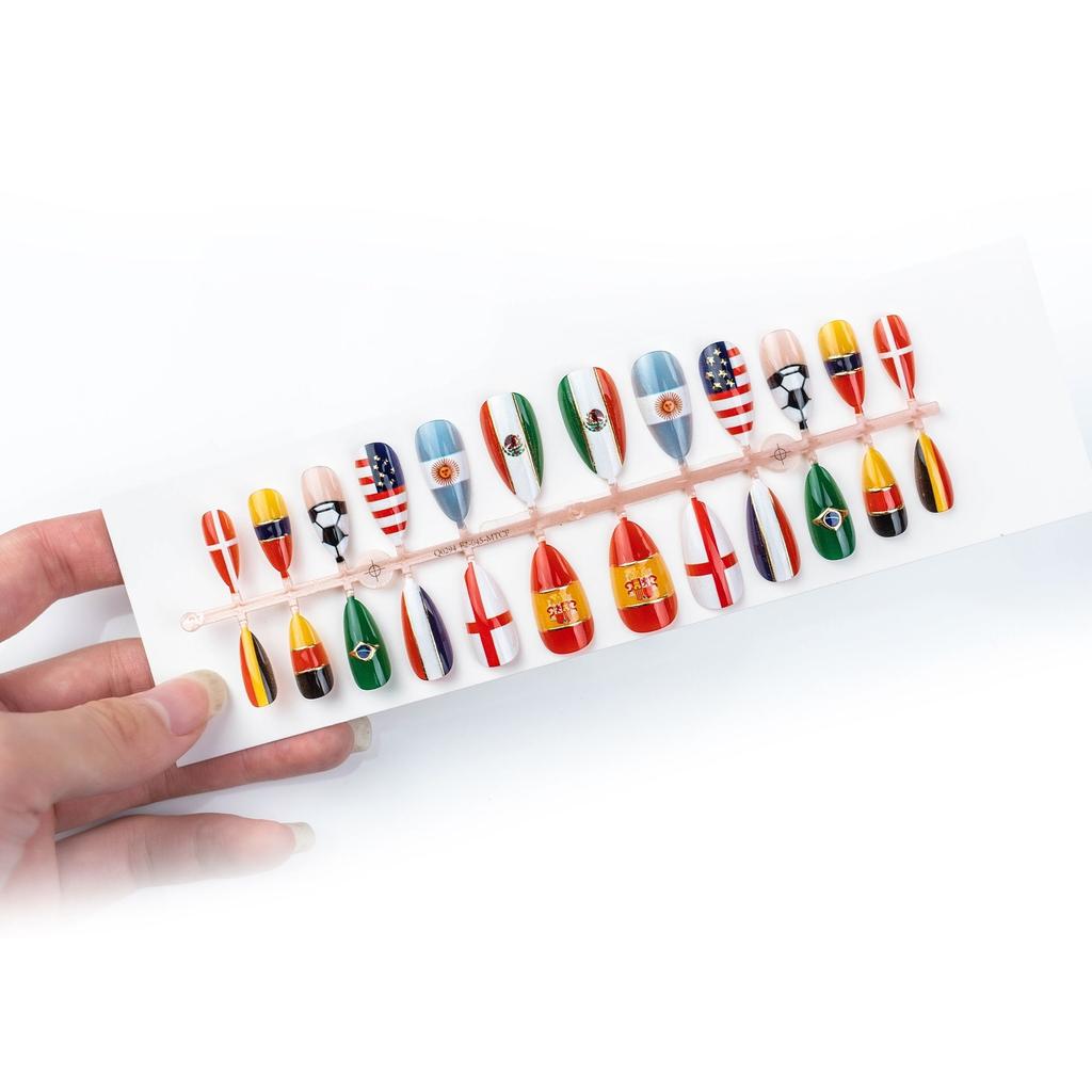 World Cup Themed Football Nail Art, Armor, Almond-gold Cat-eye 24-piece Short Nail Art Pieces