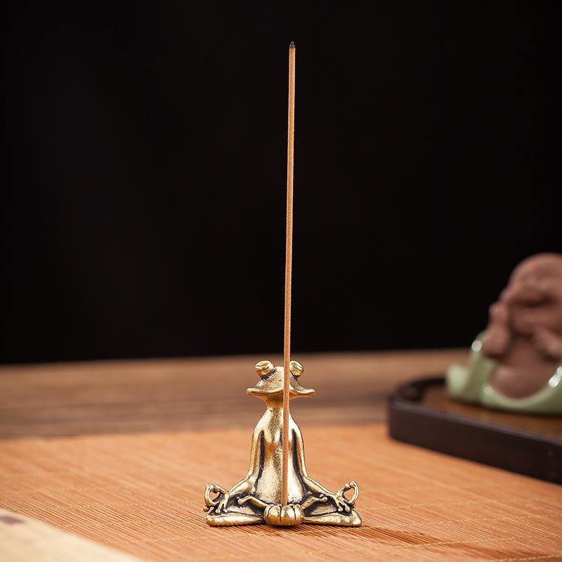 Vintage Brass Meditation Zen Buddhism Frog Statue Ornament Copper Animal Sculpture Home Desk Decoration Tea Pet Gift