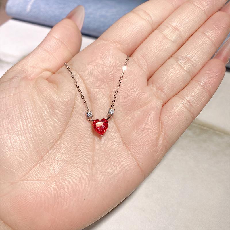 Серебряное ожерелье-сердце S925 с цирконием 5A, Коллекция Clear Sky, Женская цепочка на ключицу