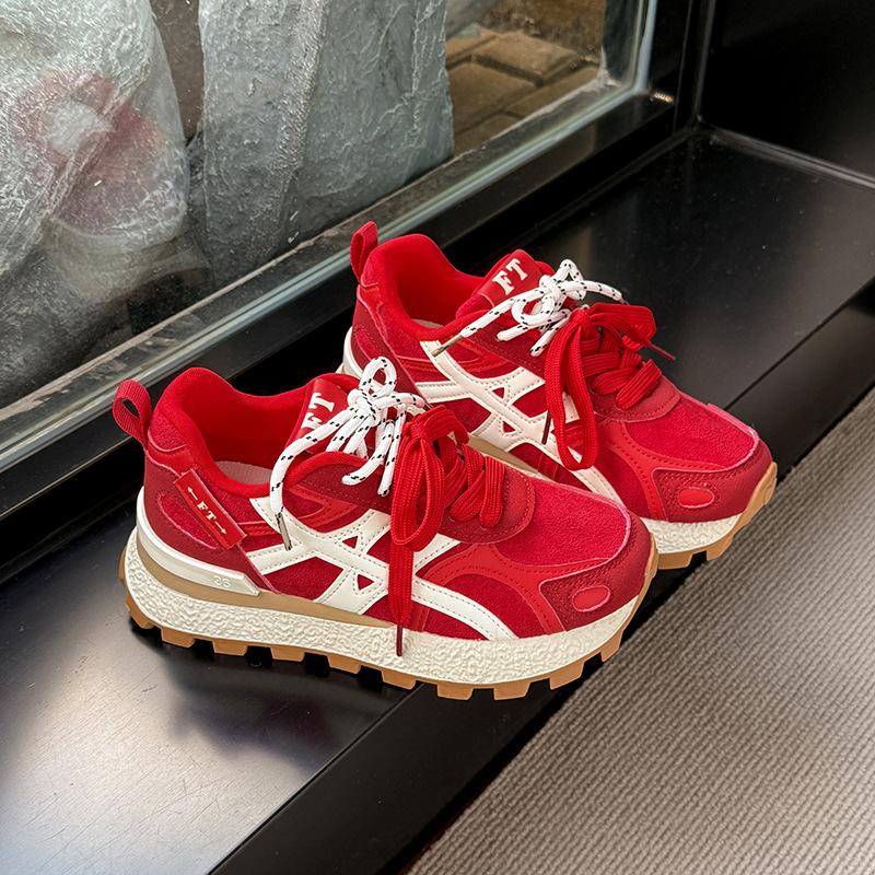 Толстоподошвенные кроссовки «папины» женские 2025 осень новая легкая роскошь взрыв повседневная мода увеличивающие рост спортивные маленькие белые туфли