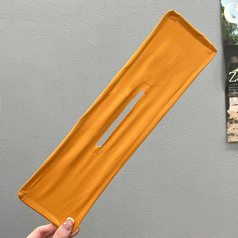 Заколка-повязка для создания пучка с узором в горошек