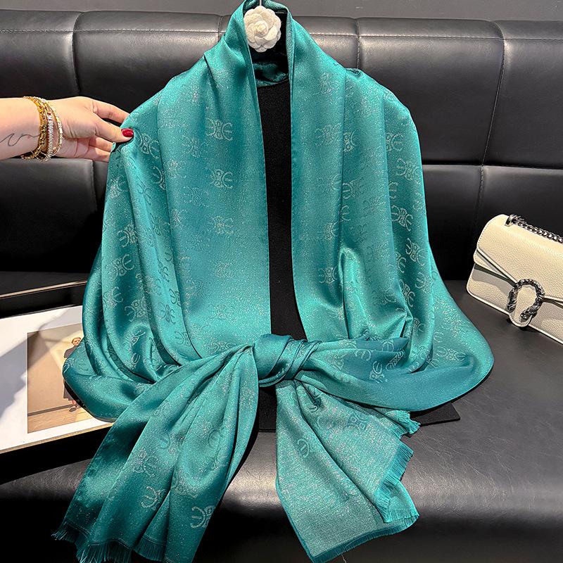 Весенне-летняя мода Имитация шелка Длинный шарф Шаль Защита от пыли Шарф Премиальный тенсел хлопок Золотой шелк Дорожное пляжное полотенце Женщины