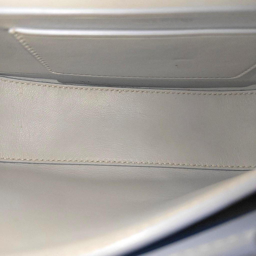 [Pre-Owned] Olympia Adjustable Shoulder Strap Flap Closure Calfskin Half-Moon Handbag - Very Good #NQT41U