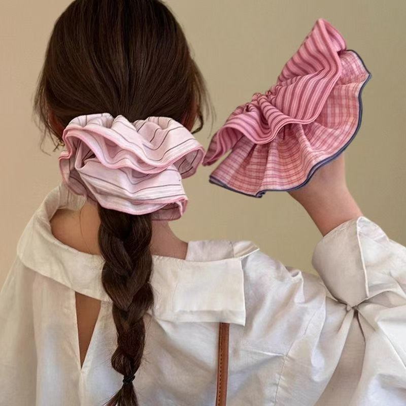 Korean Scrunchies Silk Satin Vintage Floral Hairtie for Pony Hair Band Beach Accessories Rolled Up Women and Girls Fashion Style