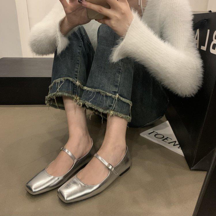 Туфли Мэри Джейн для женщин Весна Новые плоские квадратные носки Небольшой носок One Word Temperament Одиночные туфли для женщин