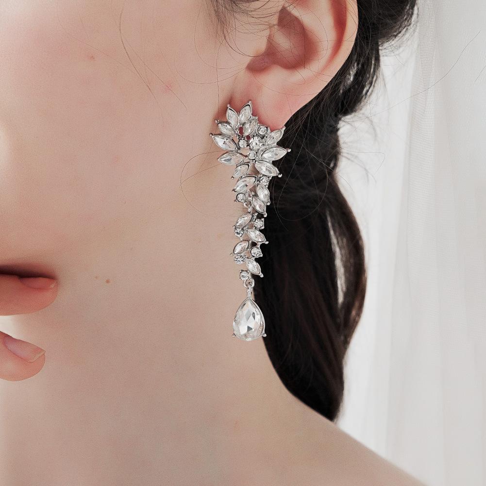 Серьги из сплава в стиле ретро со стразами, высококачественные серьги, повседневные женские украшения, легкие и роскошные свадебные серьги