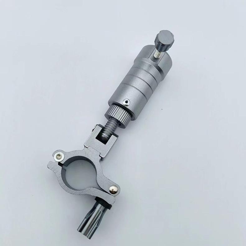 Набор стульев для рыбалки Европейский рыцарь: Универсальные аксессуары с турельной стойкой, защитой от рыбы и лотком для наживки.