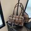 Сумка-подушка Mori Retro Plaid Woolen Large Capacity Женская сумка-боулинг Boston, сумка для регулярных поездок через плечо и подмышку