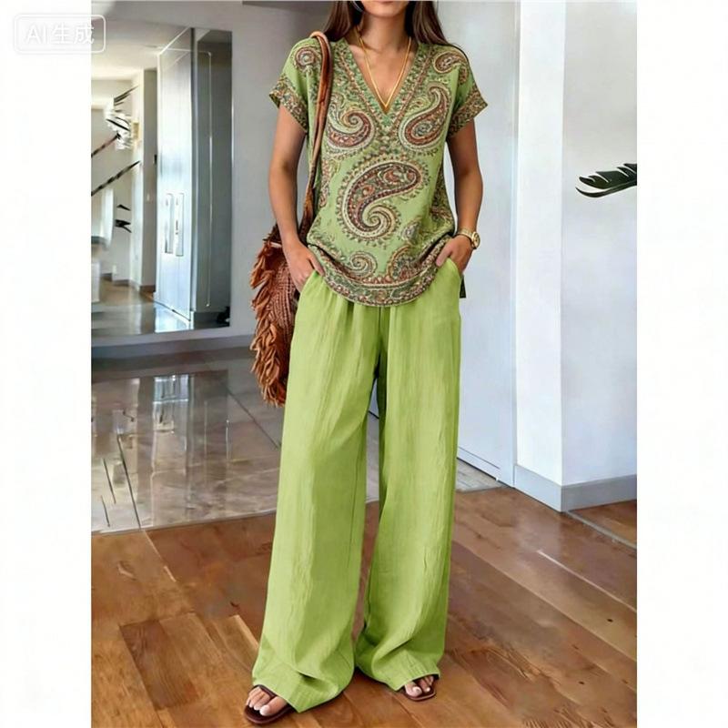 Bohemian peacock feather print set: women's vintage V-neck top + wide-leg pants, vacation-style loose two-piece set