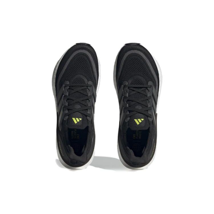 adidas Черные кроссовки унисекс UltraBoost Light Core серо-шесть облачно-белые HQ6339