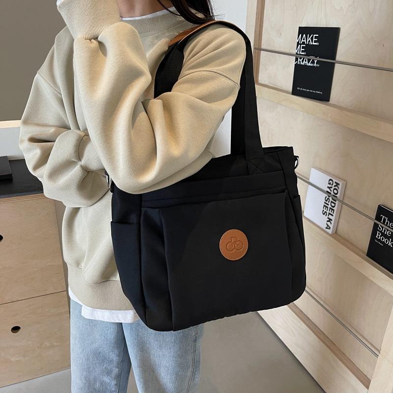 Большая вместительная сумка 2024 года, новая сумка через плечо, женская сумка для поездок на работу, женская сумка в иностранном стиле, повседневная сумка-тоут