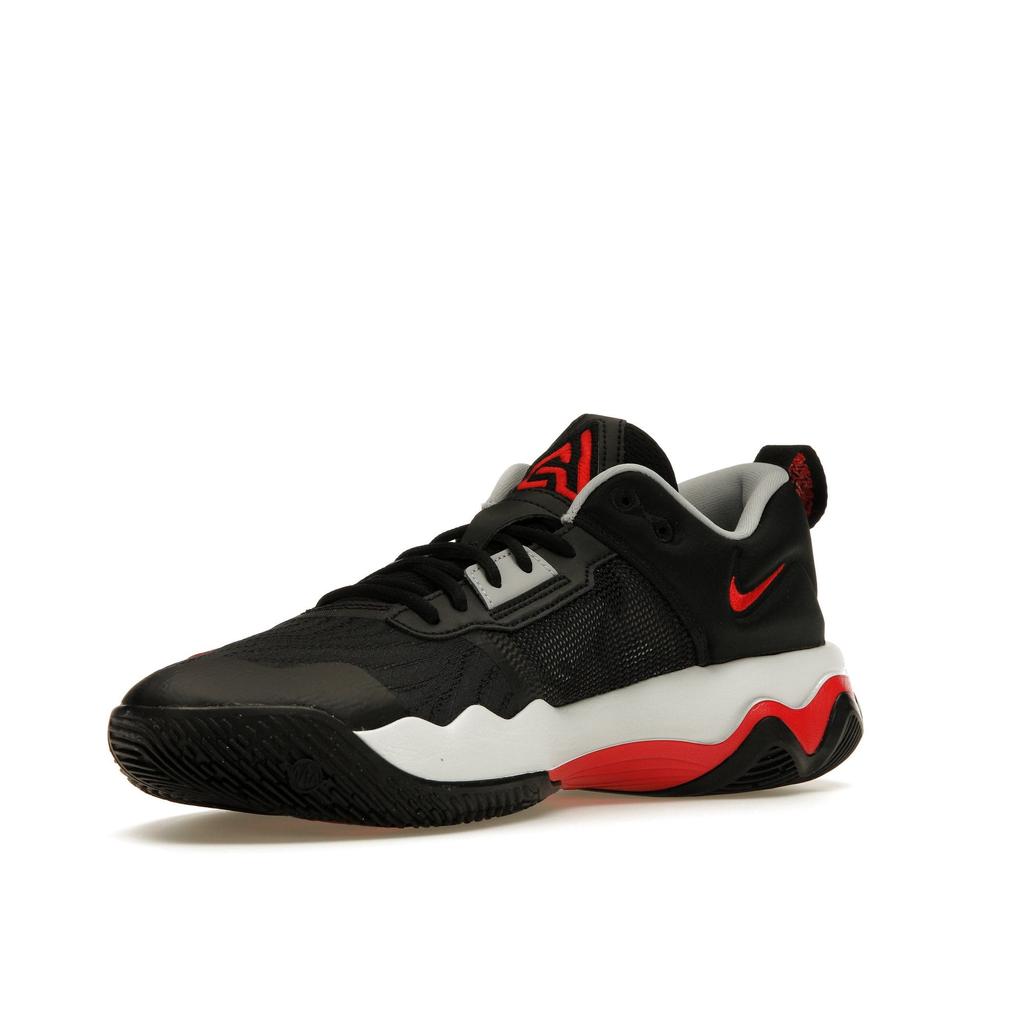 Nike Кроссовки унисекс Giannis Immortality 3 Double Trouble Black Pure-Platinum Wolf-Grey DZ7533-004