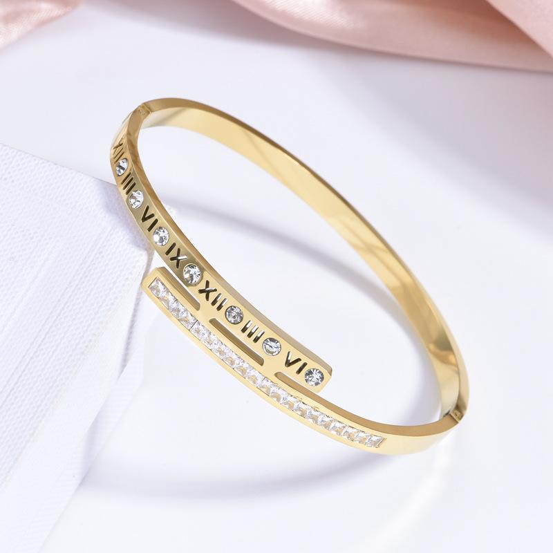 2026 Fashion Bracelet Gold-plated Roman Character Bracelet Women's Zircon Misplaced Buckle Does Not Fade Jewelry