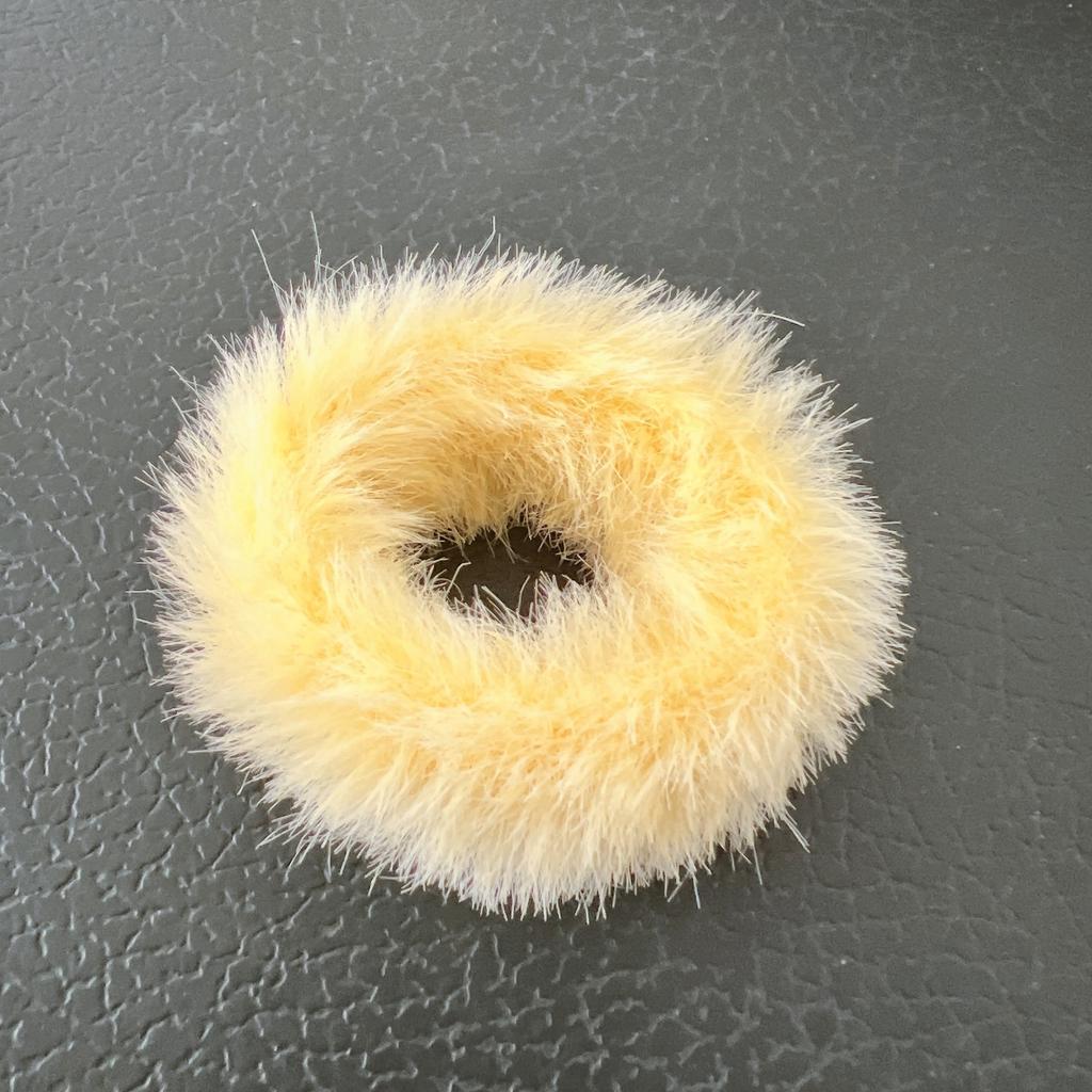 2 шт. Новая красочная пушистая повязка для волос для женщин и девочек, держатель для хвостика, резинка для волос, плюшевая резинка, резинка, модные аксессуары для волос