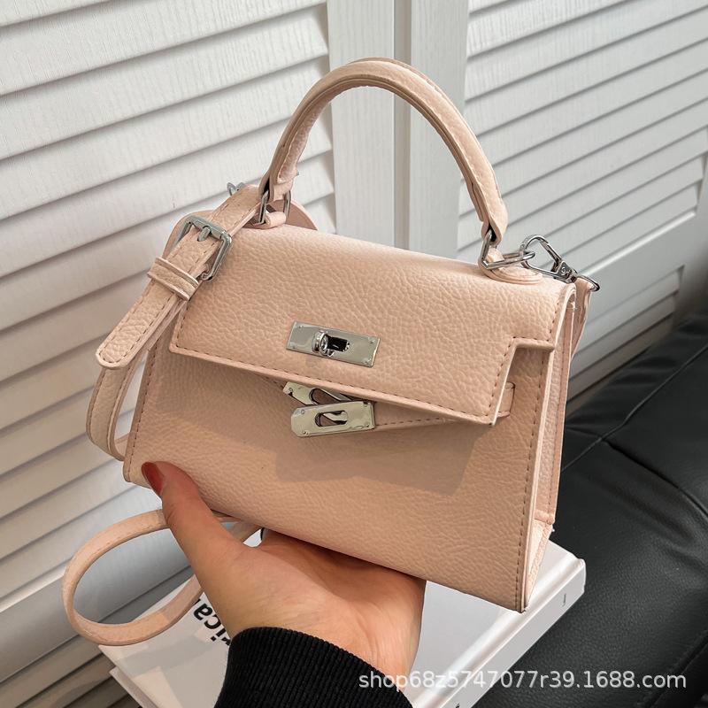 Small Square Bag 2025 New Versatile Casual Fashion Shoulder Crossbody Bag High-end Niche Handheld Kelly Bag