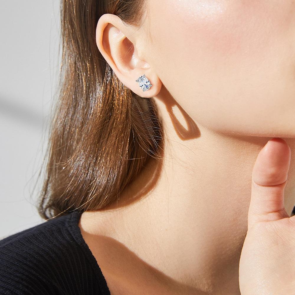 European and American Sterling Silver Stud Earrings Fashion S925 Sterling Silver Earrings Fashion Oval Zircon 925 Silver Stud Earrings