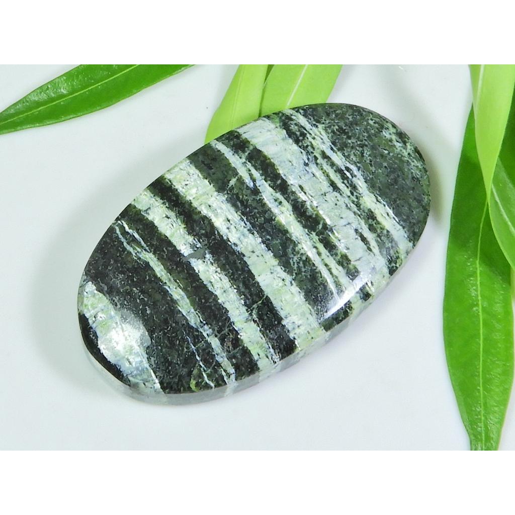 62Cts. Натуральный зеленый швейцарский опал овальный кабошон россыпью драгоценный камень 23X42X06 мм SK-708