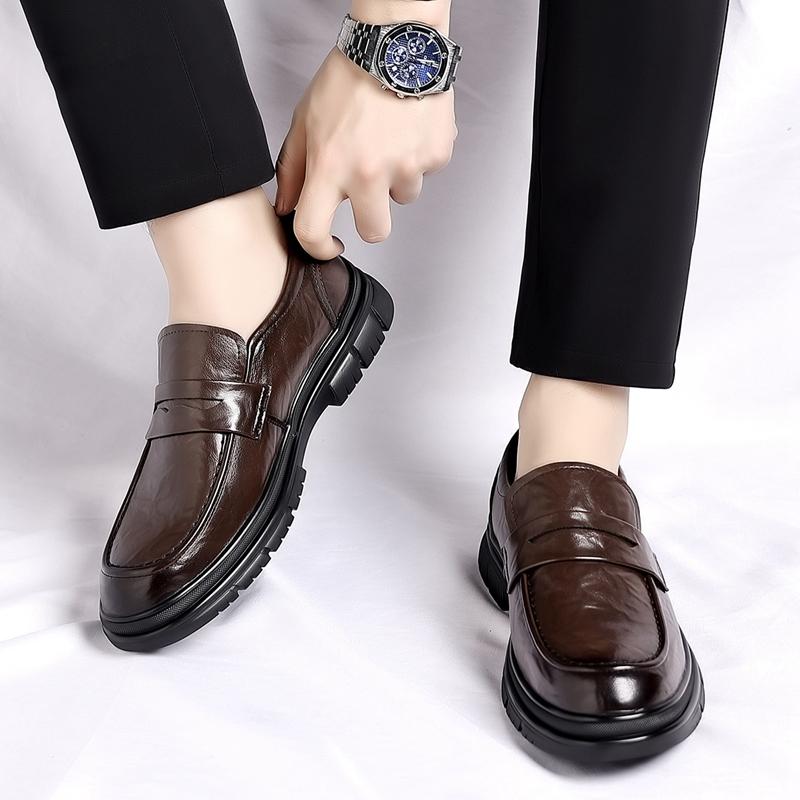 Fashion High Quality Cowhide Casual Shoes Handmade Loafers Men Footwear New British Style Dress Shoes Classic Leather Fashion Flats