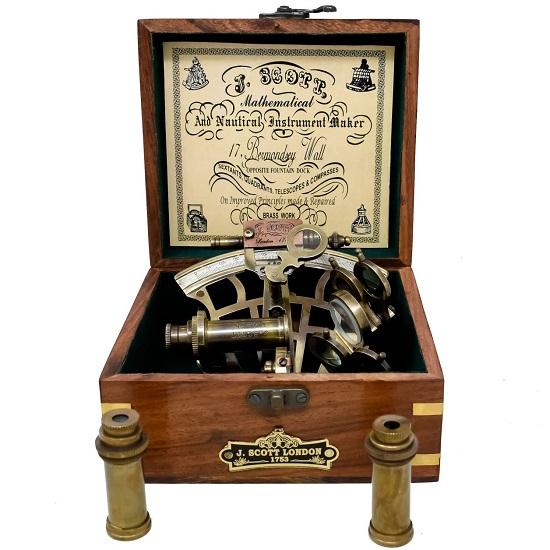 Винтажный латунный морской секстант, немецкая копия Дж. Скотта с деревянной коробкой, морской инструмент, небесный телескоп с двумя безделушками, прицел