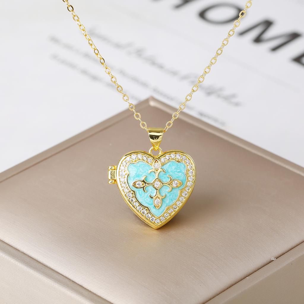 Romantic Heart Necklace for Women Gold Plated Enamel Crystal Openable Photo Holder Pendant Multiple Colors Fashion Jewelry Gift