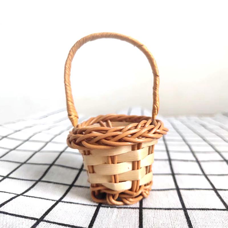 1Pcs Dollhouse Miniature Woven Flower Basket Hand Basket Storage Basket Kids Pretend Play Toy Doll House Accessories