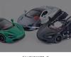 В упаковке 1:32 игрушечных автомобиля McLaren 720S Alloy с инерционным механизмом, звуком и световыми эффектами