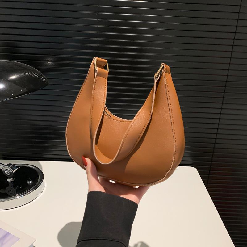 Trend Fashion Shoulder Bag Simple Casual Underarm Bag Women's Spring Popular New Simple Casual Bag Women