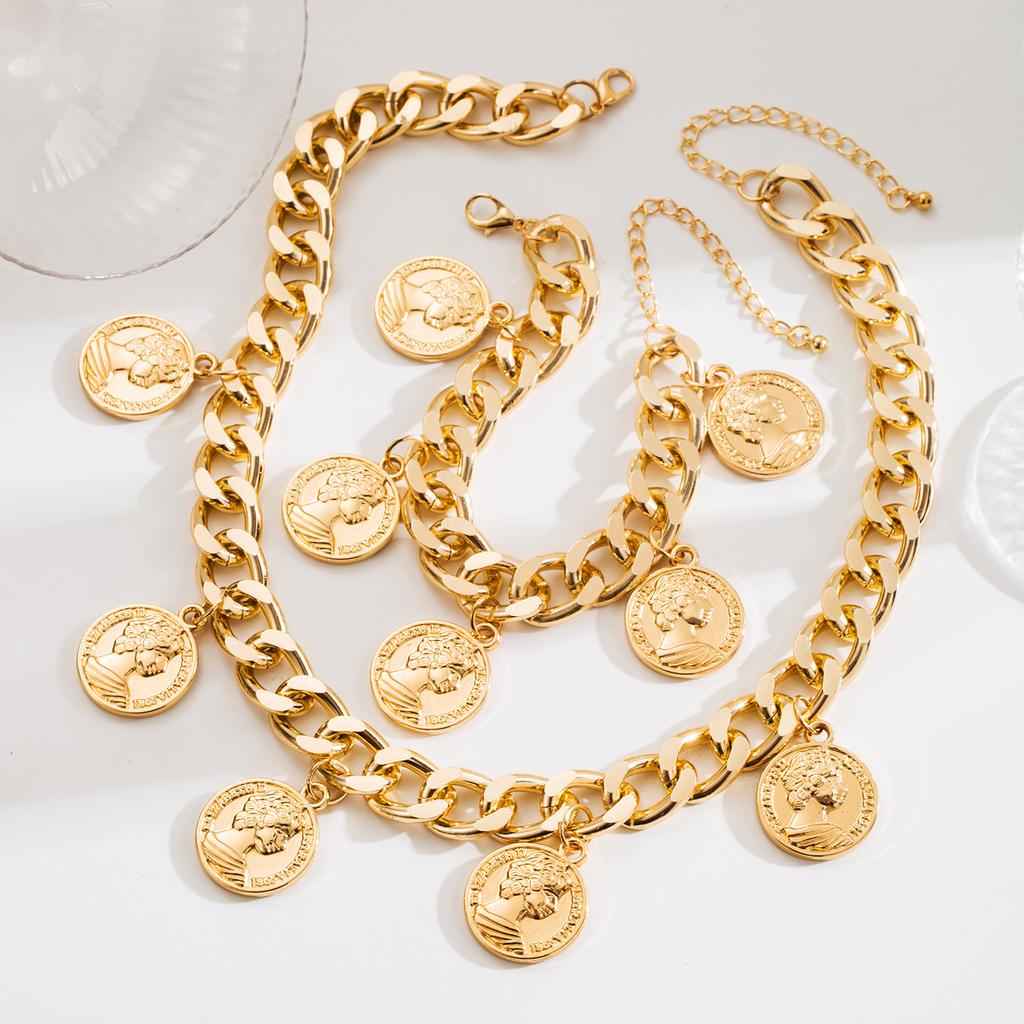 European and American jewelry retro metal coin pendant fringed necklace fashion queen image collarbone chain