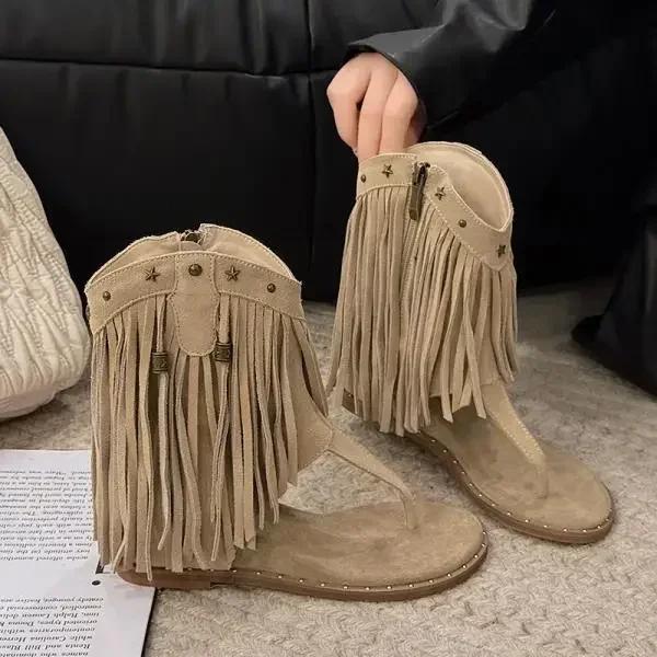 Модные сандалии с шипами Женская обувь Шлепанцы Низкий каблук Кисточка Летняя римская обувь Роскошные корректирующие босоножки с перемычкой для пальца Новая модель