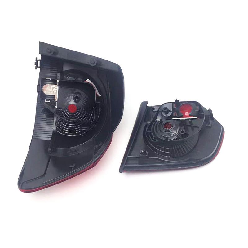 Совместим с Volkswagen Golf 6: Задний фонарь в сборе, стоп-сигнал, фонарь защиты от наезда сзади, указатель поворота и габаритный фонарь.