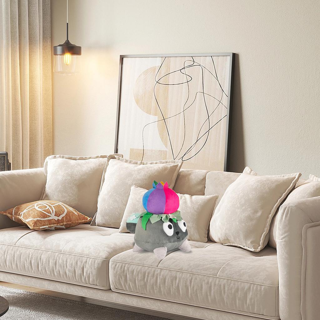 Милый цветочный табурет с длинными ножками и зеленой забавной головой куклы, интересная плюшевая кукла