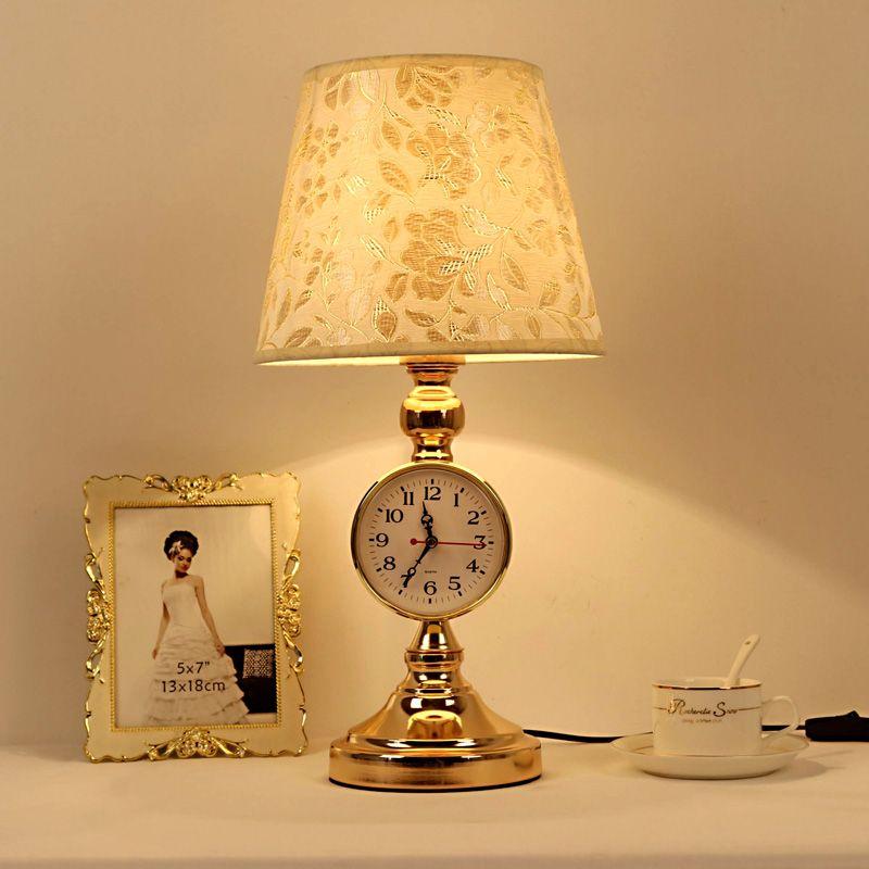 Простой Европейский Стиль с часами Настольная Лампа Спальня Прикроватная Гостиная Освещение Теплые Романтические Свадебные Идеи