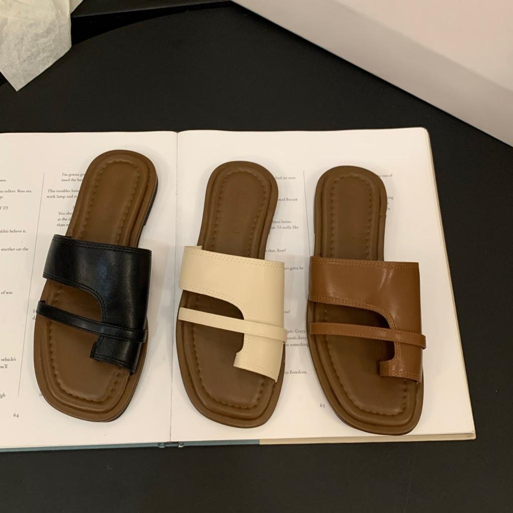 Cool Slippers Women's Shoes Summer Niche Flat-bottomed Retro Toe Wear 2024 New Summer Soft-soled Beach Sandals