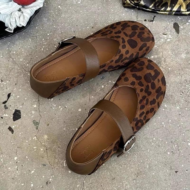 Ретро универсальные туфли Мэри Джейн на плоской подошве с неглубоким вырезом, новые удобные балетки на одной педали