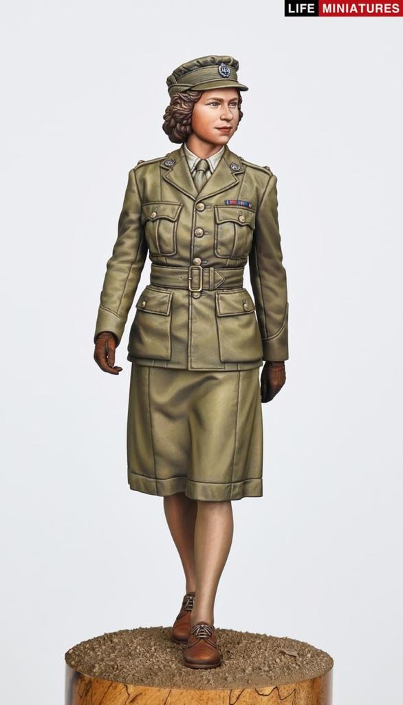 Life Miniatures Масштаб Вторая мировая война Британский вспомогательный округ Уорент-офицер 2-го класса Елизавета Виндзор 1945 Неокрашенный смоляной набор 1/35 Шагающий, (1 рисунок)
