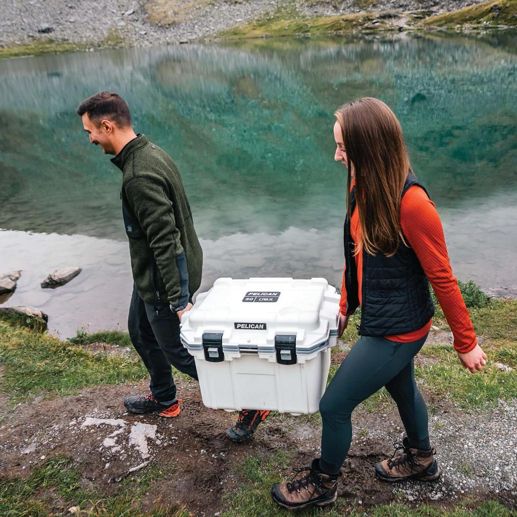 Pelican 30QT Elite Cooler Темно-серый x Зеленый 30Q-1-DKGRYEGRN