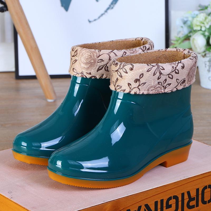 Женские водонепроницаемые нескользящие короткие резиновые сапоги — идеально подходят для работы на кухне и активного отдыха на природе