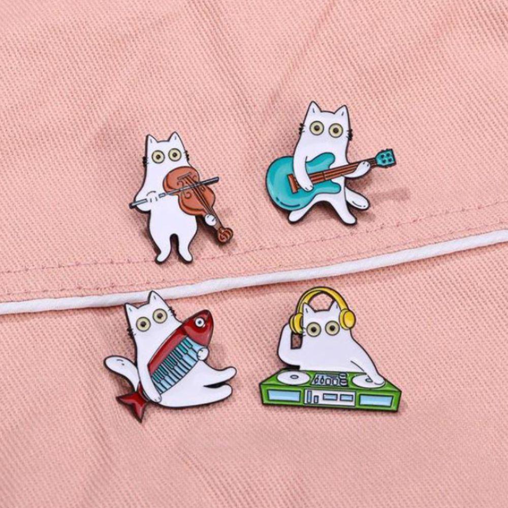Guitar Women Suit Lapel Pins Violin Music Cat Badges Temperament Animal Theme Metal Pin  Girls