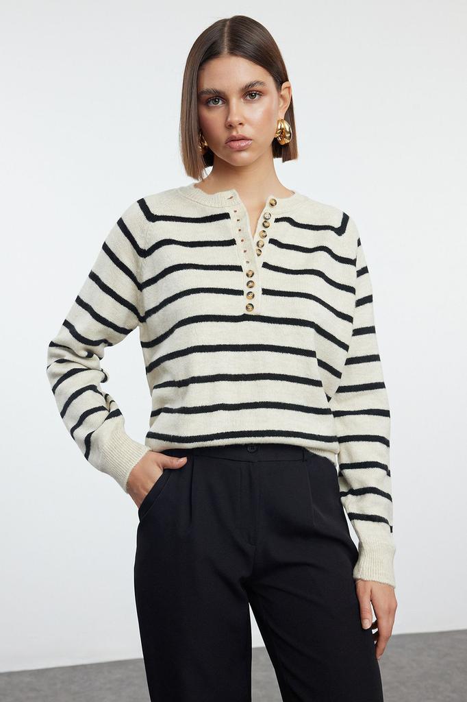 Women's Fashionable Stylish Sweater Stone Soft Textured Basic Striped Knitwear Sweater