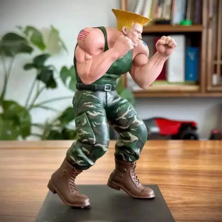 Street Fighter Gill figure