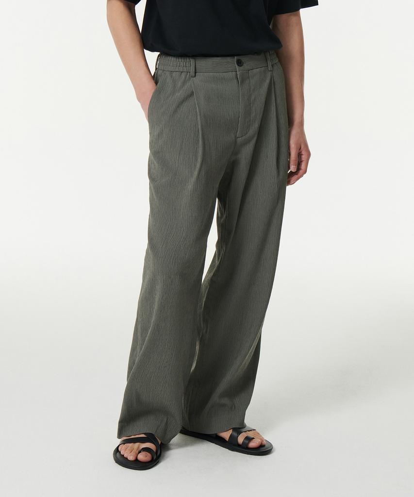 MUSINSA STANDARD Crinkle One-Pleat Wide Elastic Pants [Khaki Gray]