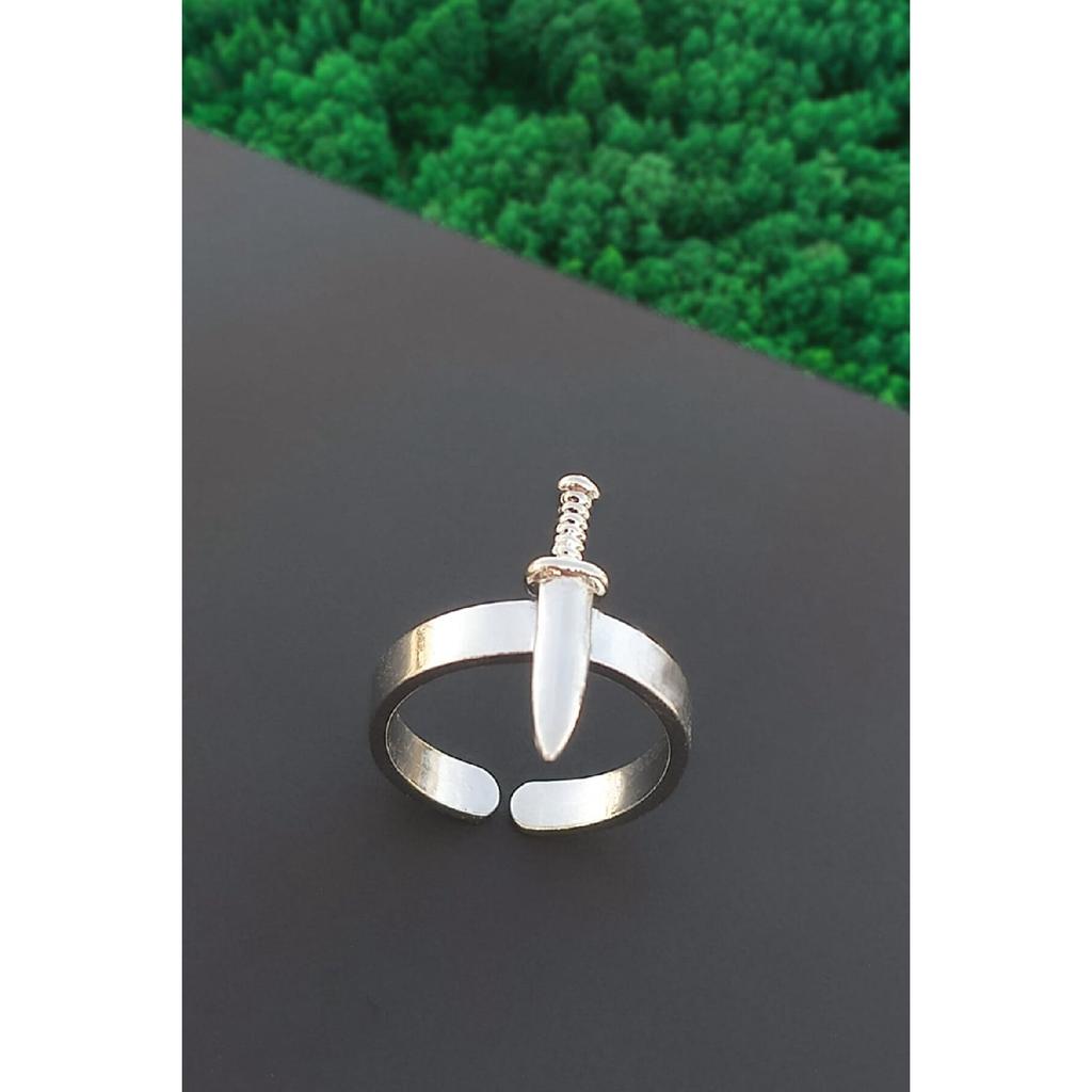 Унисекс посеребренное регулируемое кольцо с мини-фигуркой меча