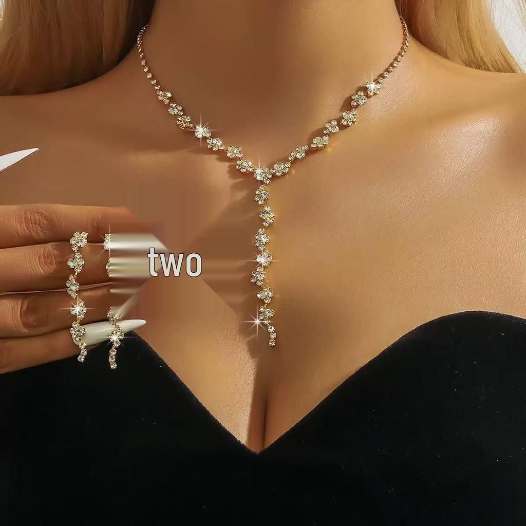 Элегантный межконтинентальный свадебный набор из страз: колье и серьги